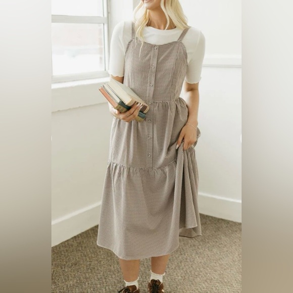 Love Olive Co Dresses & Skirts - Love Olive Co Brown Gingham Midi Dress